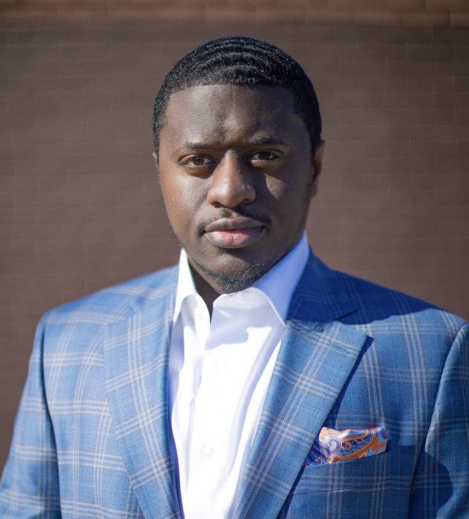 Aaron Wallace headshot